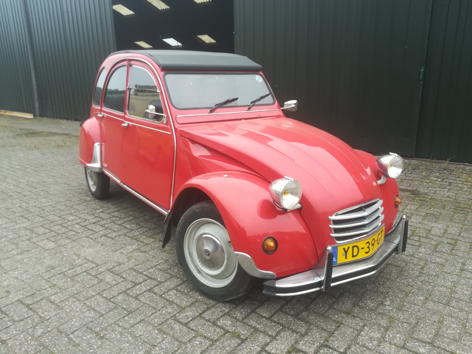 rood YD 39 GT